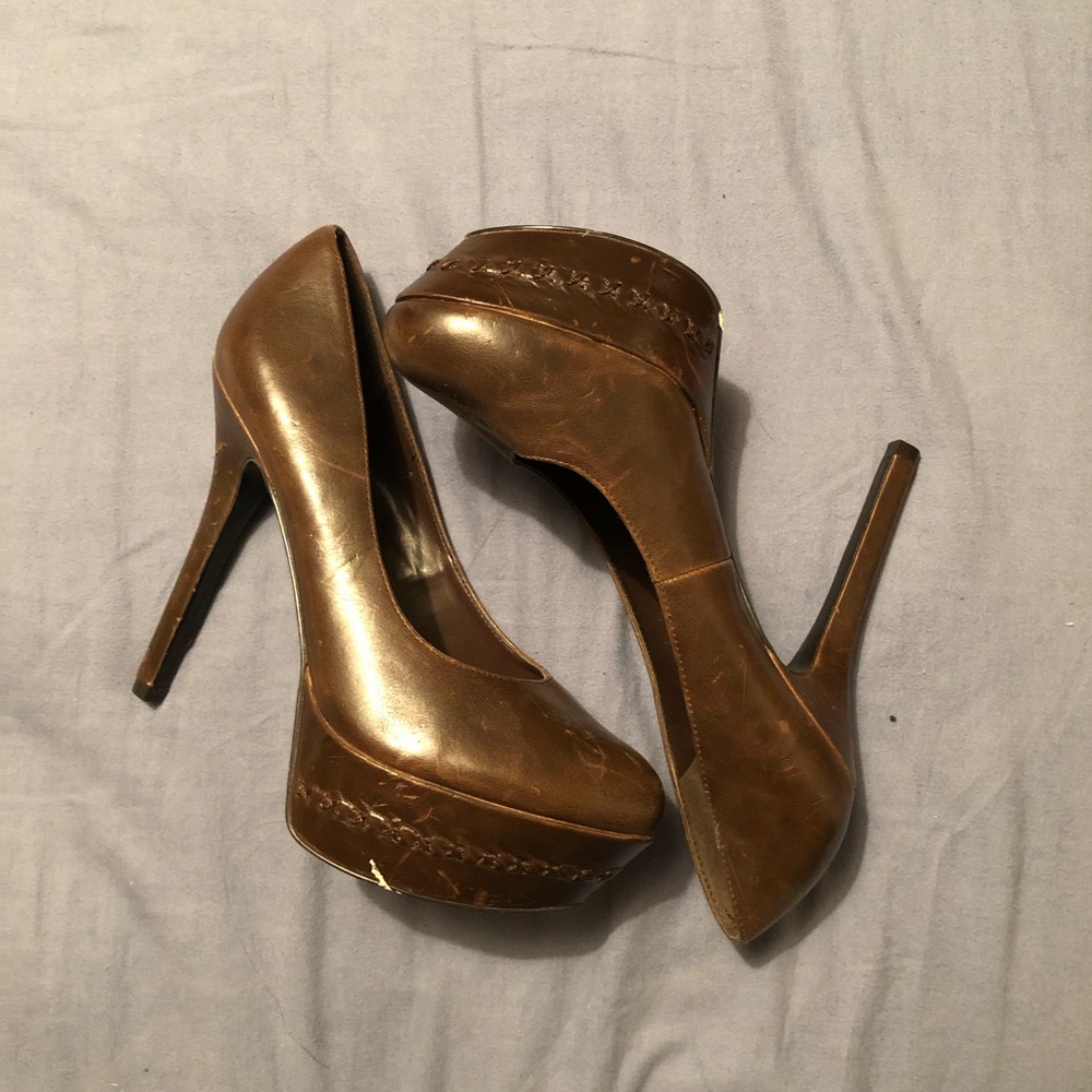 Carlos Santana Heels